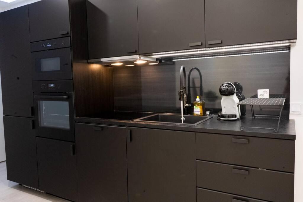 Apartamento 3H,K,P - Keskellae Tamperetta Kaunis Parvekkeellinen Uusittu Kolmio Exterior foto