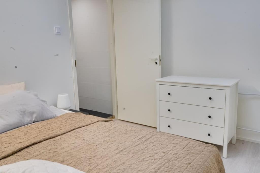 Apartamento 3H,K,P - Keskellae Tamperetta Kaunis Parvekkeellinen Uusittu Kolmio Exterior foto
